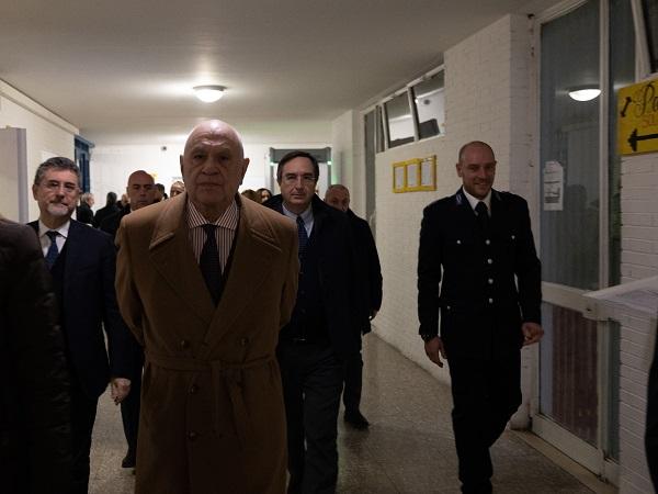 Il ministro della Giustizia, Carlo Nordio, nel carcere di Rebibbia, con il sottosegretario Andrea Ostellari, il capo del Dipartimento, Giovanni Russo, e il capo di Gabinetto, Alberto Rizzo