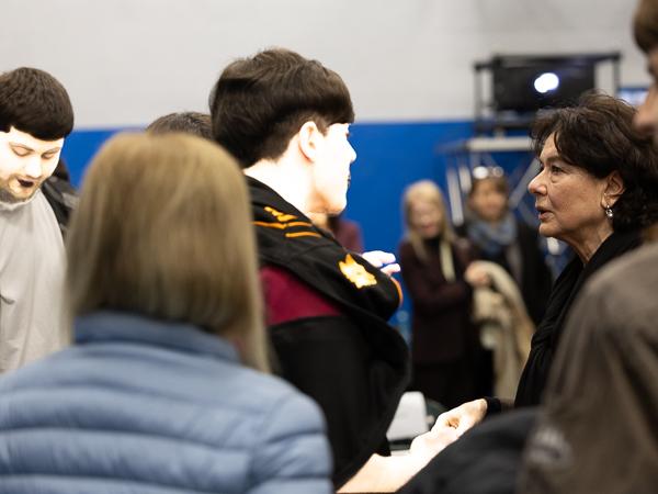 Monica Guerritore risponde alle domande dei ragazzi dell'IPM Casal del Marmo