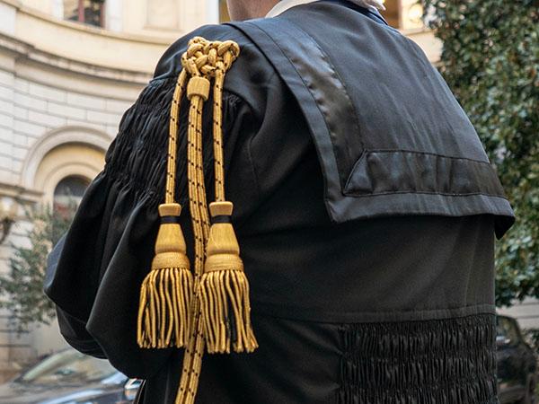 Toga avvocato cassazionista (foto del Ministero della Giustizia)