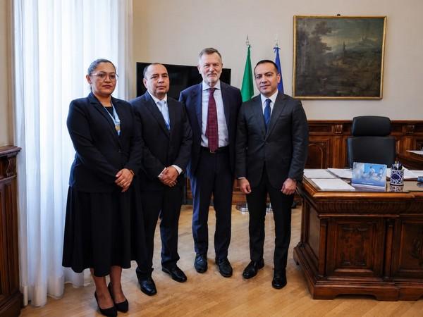 Alberto Balboni con Ponce Aceituno, omologo messicano - Roma, 11 giugno 2026 (foto Ministero della Giustizia)