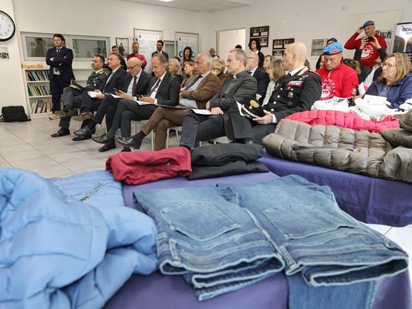 Brescia, in beneficenza indumenti confiscati