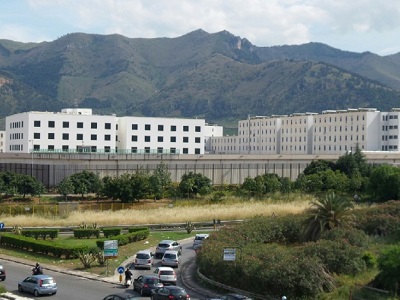 Utopia e nuova umanit&agrave;: detenuto straniero si laurea al Pagliarelli