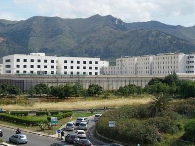 Utopia e nuova umanit&agrave;: detenuto straniero si laurea al Pagliarelli