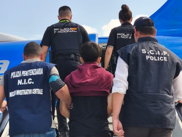 Estradato dalla Spagna Andrea Cavallari