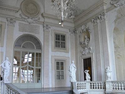 Interno del palazzo della Corte di Appello di Bologna