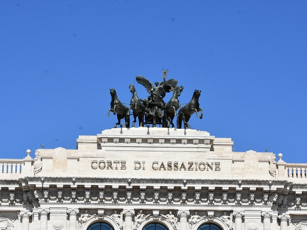 Patrocinanti in Cassazione: commissione e prove scritte