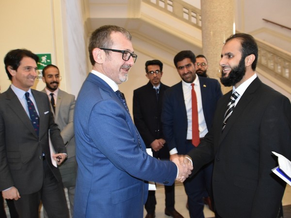 Delmastro e Bashir Bin Omar Almofadda in sala Livatino (foto del Ministero della giustizia - Raffaella Tallarico)