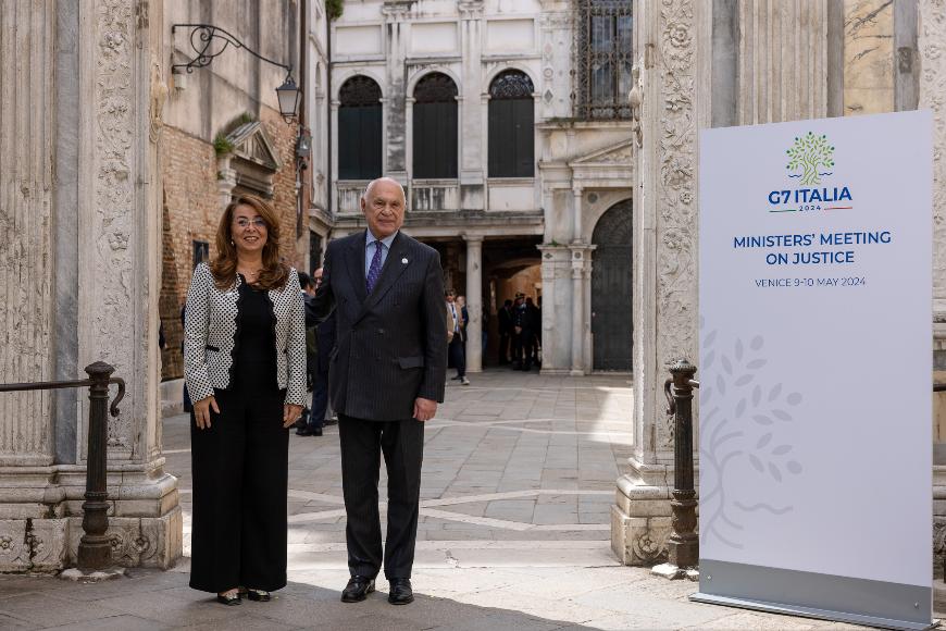 G7 Italia Venezia Handshakes - ph Nicholas Berardo-6