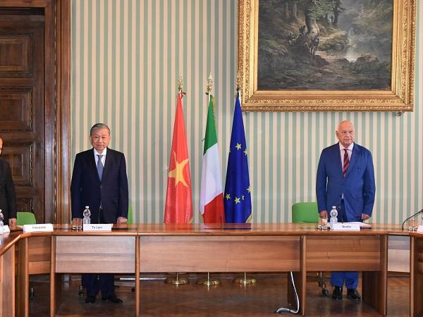 ITALIA-VIETNAM 3