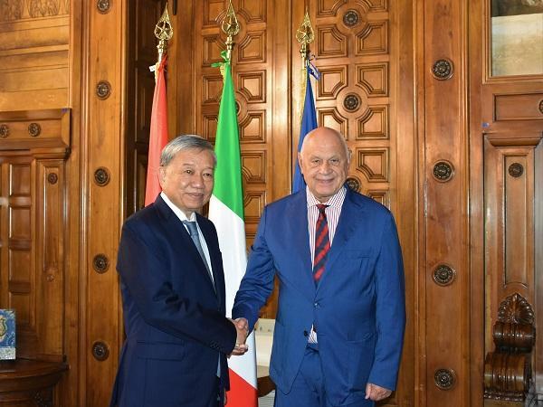 ITALIA-VIETNAM 5