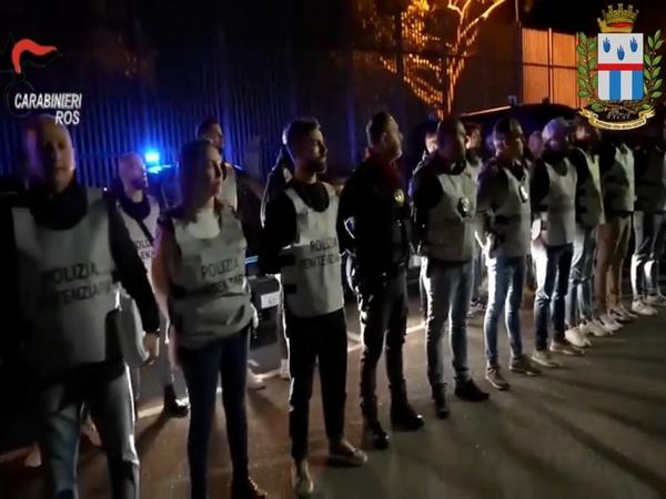 Milano: 19 arresti in operazione congiunta antidroga