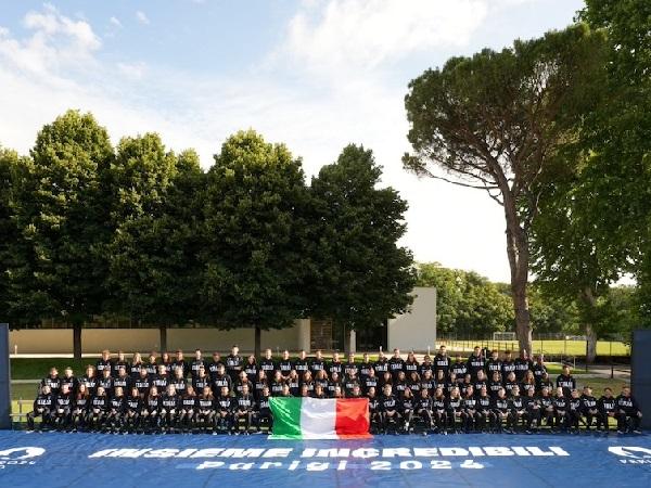 italia team parigi 2024 foto Coni