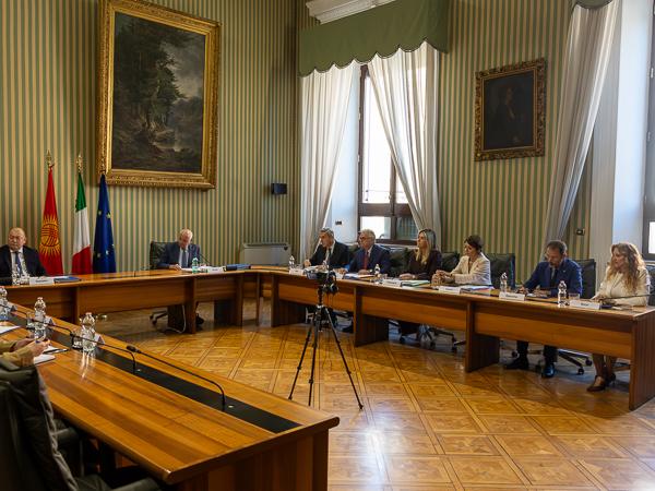 Incontro istituzionale tra Nordio e la delegazione del Kirghizistan