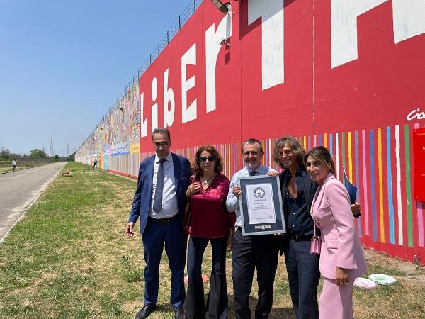 Santa Maria Capua Vetere, inaugurato il murale dei record