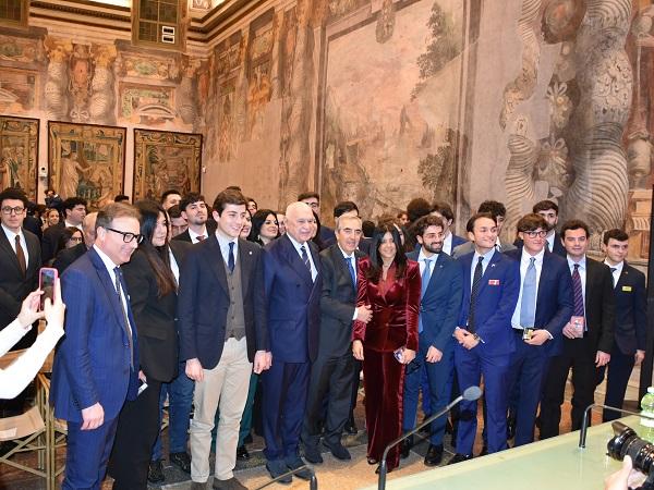 &ldquo;Piccoli Churchill crescono&rdquo;, la lezione di Nordio ai giovani