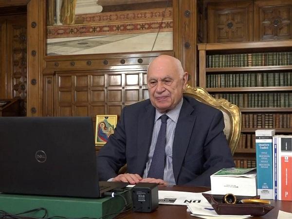 Nordio nel suo studio (credit: Ministero della giustizia)