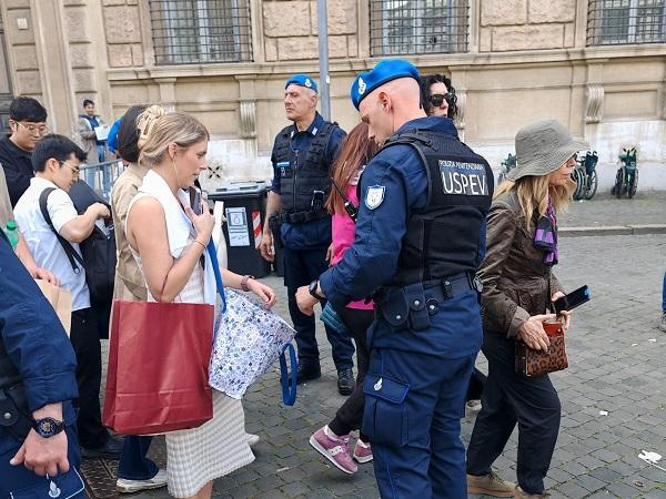 Roma al centro del mondo per Papa Francesco, Penitenziaria in prima linea
