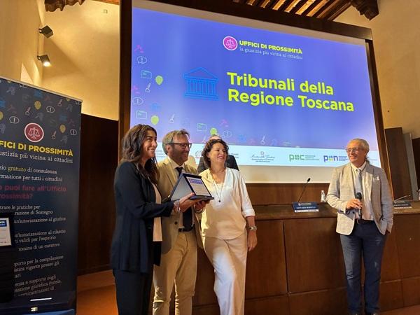 Uffici di prossimit&agrave; in Toscana: un bilancio di otto anni