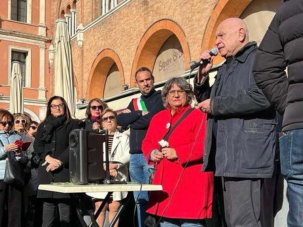 Nordio al flash mob a Venezia