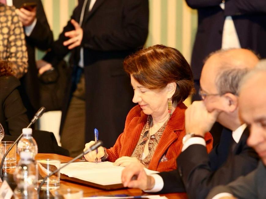 Firma del protocollo "liberi di scegliere"