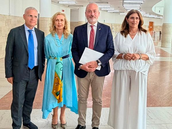 Il sottosegretario Ostellari e la capo Dog Lina Di Domenico in visita al tribunale di Padova