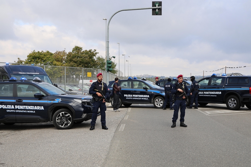 41-bis, immagini delle operazioni del progetto KAIROS