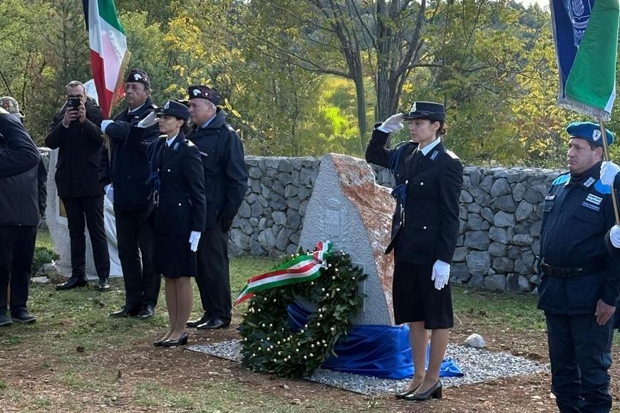 Cerimonia di Basovizza - Gli onori