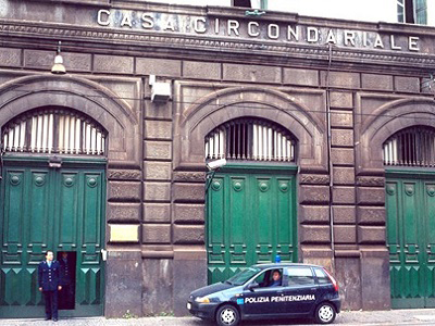 carcere-poggioreale-ott