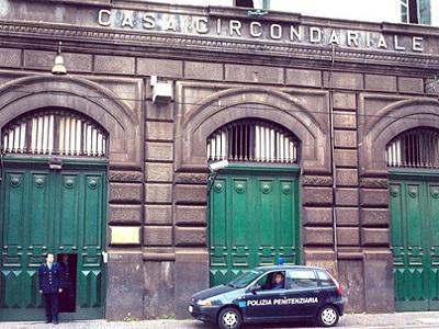 carcere-poggioreale-ott