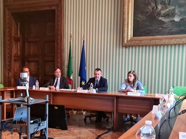 Firma Accordo nazionale quadro per il personale non dirigenziale del Corpo di Polizia Penitenziaria