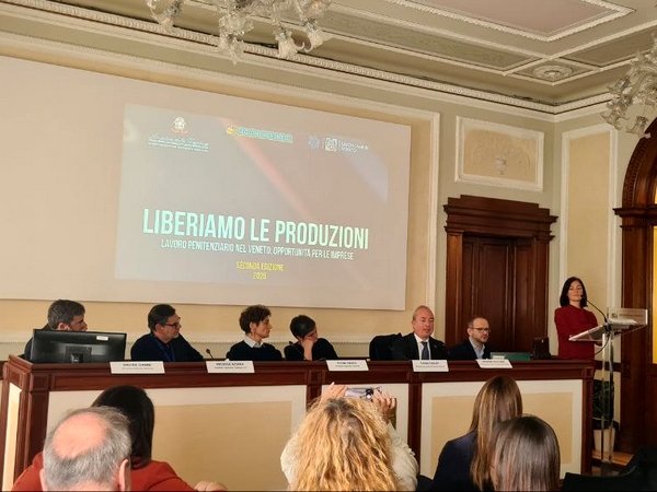 Presentazione catalogo "Liberare le produzioni"
