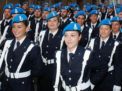 Gli allievi agenti del 175&deg; corso di Polizia Penitenziaria prima della cerimonia per la Festa