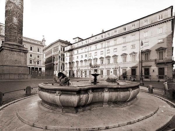 palazzo-Chigi-piazza-Colonna.jpg