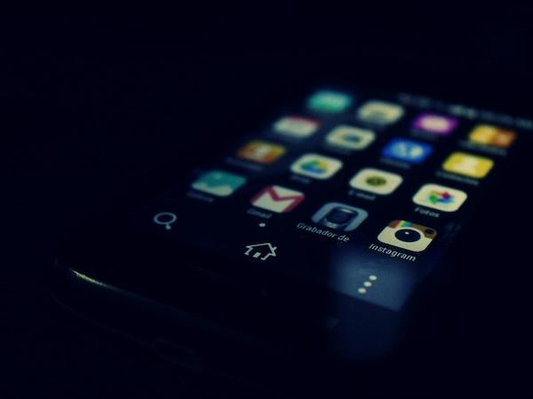 Smartphone (credit: pexels)