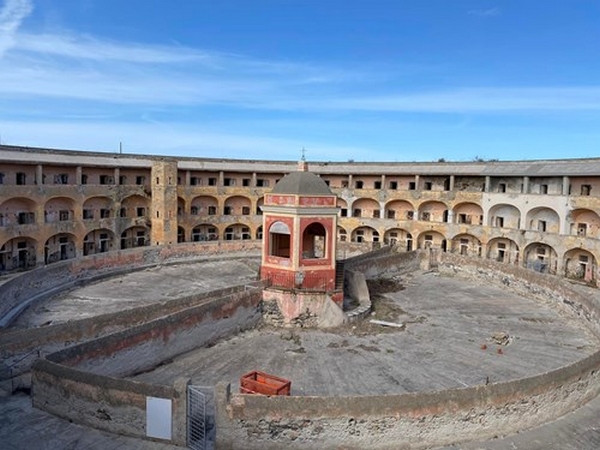 Veduta dell'ex carcere di Santo Stefano-Ventotene