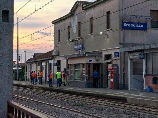 stazione ferroviaria di brandizzo 600x450 strage operai